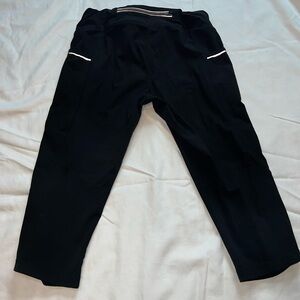 Athleta women’s activewear capri Yoga pants